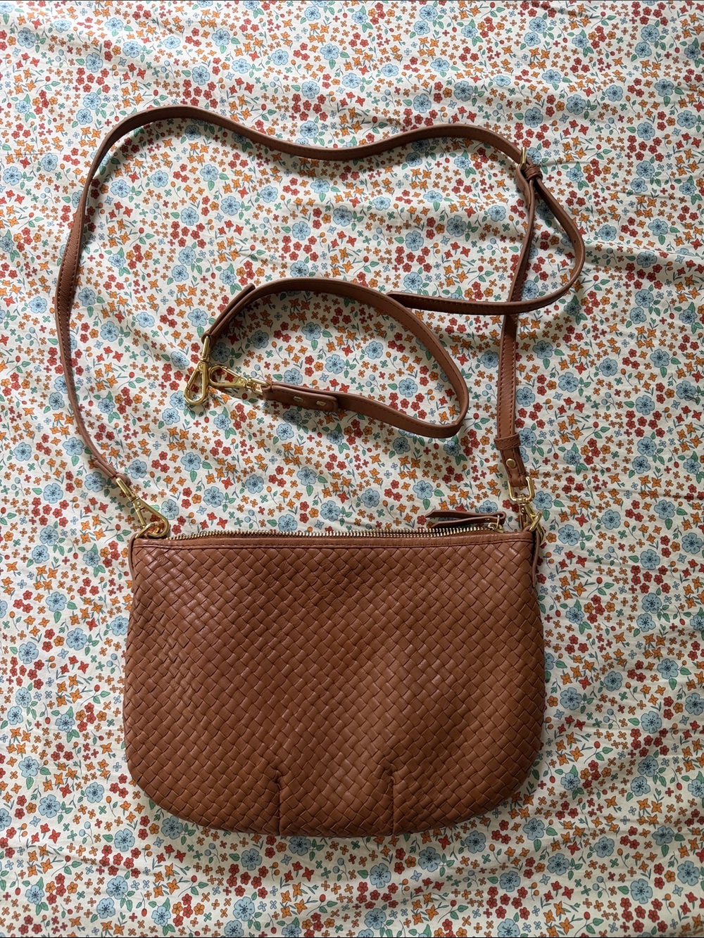 Quince Italian Handwoven Leather Mini Shoulder Bag - Picture 2 of 4